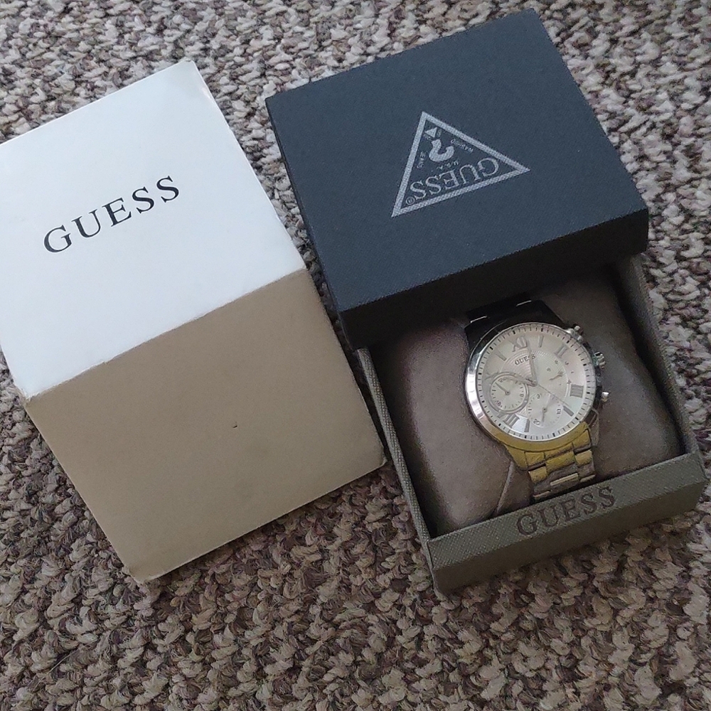 Guess Mens W1070L1 stainless steel watch